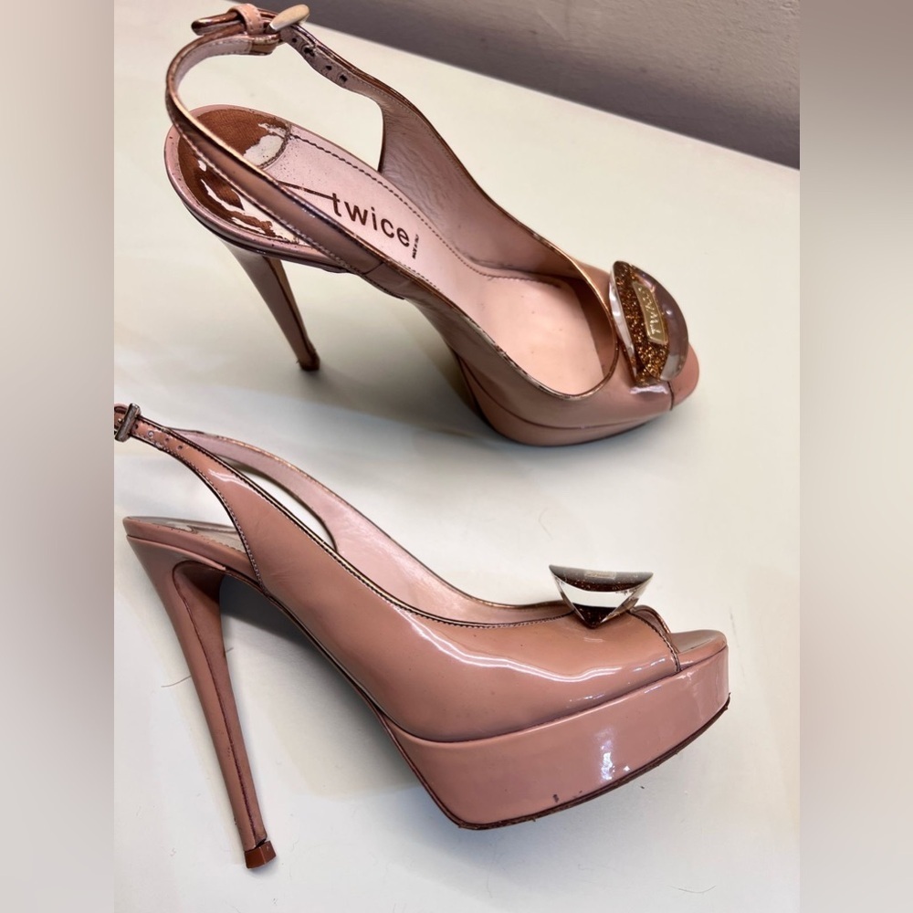 TWICE MADE IN ITAKY Tan Stiletto Slingback Heels WITH COOL SPARKLE DESIGN PIECE
